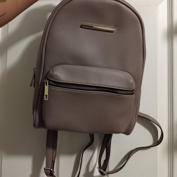 3for30!!! Call it spring mini backpack - Picture 6 of 7